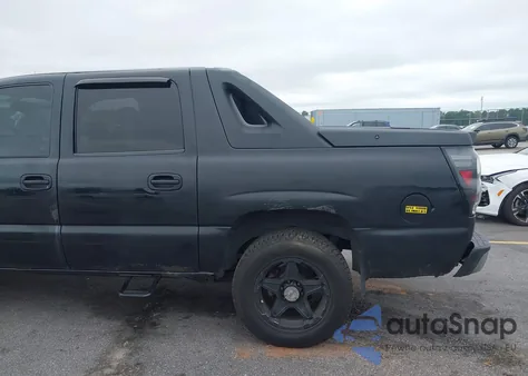 2004 Chevrolet Avalanche 1500 из США, поврежденный, VIN 3GNEK12T64G192143